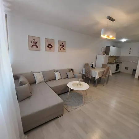 Golden Star Apartamento *